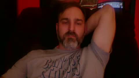 Snapshot of beardedambition chatting on September 30, 2025, 9:42 pm beardedambition online show from September 30, 2025, 9:42 pm