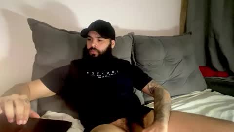 Snapshot of beardmax chatting on June 8, 2026, 6:36 am Min online show from June 8, 2026, 6:36 am