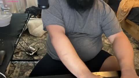 Snapshot of beardudeguy chatting on May 4, 2026, 5:31 pm beardudeguy online show from May 4, 2026, 5:31 pm