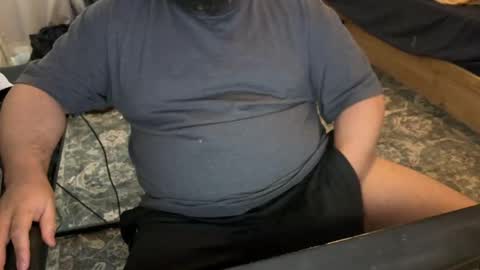 Snapshot of beardudeguy chatting on May 14, 2026, 2:13 pm beardudeguy online show from May 14, 2026, 2:13 pm