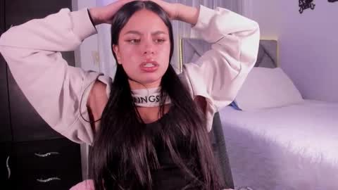 MELANI online show from February 26, 2025, 6:32 pm