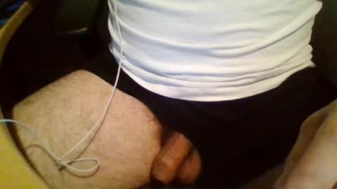 Snapshot of bearyuncut chatting on October 20, 2025, 4:35 am bearyuncut online show from October 20, 2025, 4:35 am