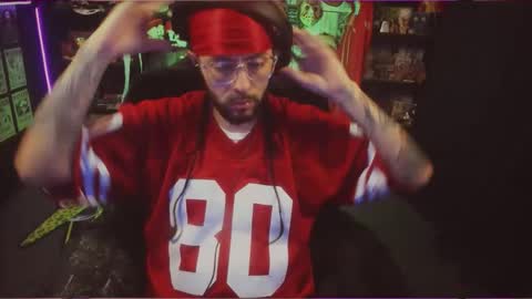 beast bxy online show from November 10, 2025, 1:04 am