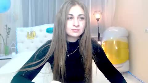 Snapshot of beataangel chatting on October 4, 2025, 8:34 am beataangel online show from October 4, 2025, 8:34 am