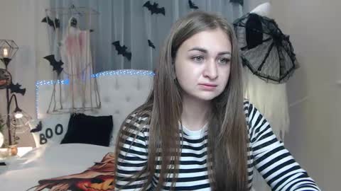 Snapshot of beataangel chatting on October 21, 2025, 6:36 am beataangel online show from October 21, 2025, 6:36 am