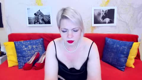 Snapshot of beatifullhellenx chatting on March 7, 2025, 3:08 am BeatifullHellen online show from March 7, 2025, 3:08 am