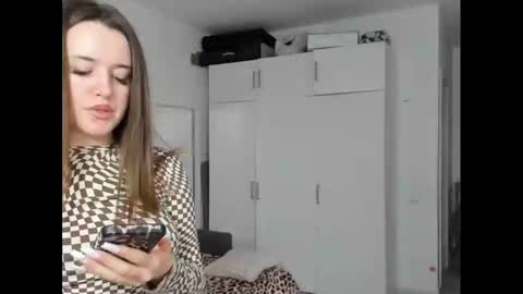 beatixxxandliam online show from February 4, 2025, 8:35 am