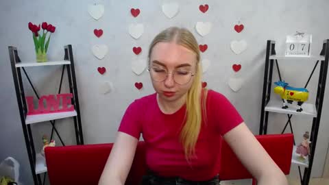 BeatriceFlyy online show from December 7, 2024, 3:52 pm