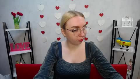 BeatriceFlyy online show from December 15, 2024, 10:50 am