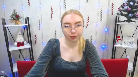 BeatriceFlyy online show from January 8, 2025, 9:10 am