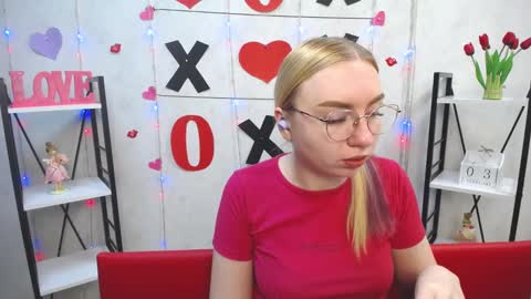 BeatriceFlyy online show from February 3, 2025, 9:19 am