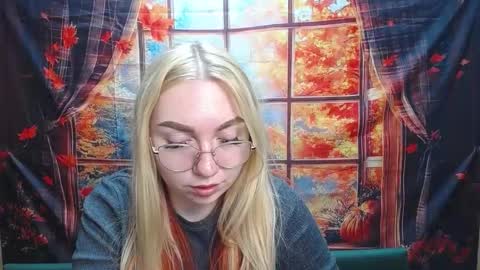 Snapshot of beatriceflyy chatting on November 18, 2025, 4:11 pm BeatriceFlyy online show from November 18, 2025, 4:11 pm