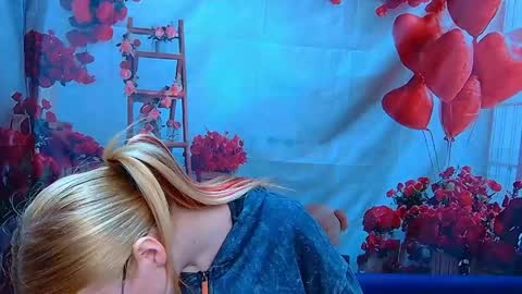 BeatriceFlyy online show from May 6, 2026, 12:43 pm