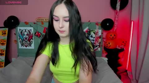 Beatrice 3 online show from October 26, 2025, 1:11 am