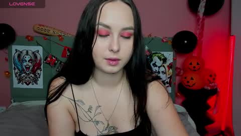 Beatrice 3 online show from October 29, 2025, 1:30 am