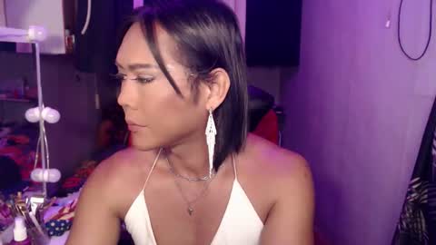 beatrix022 online show from May 5, 2026, 9:12 pm