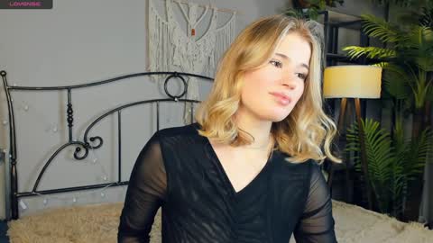 Sonya online show from December 25, 2024, 5:16 am