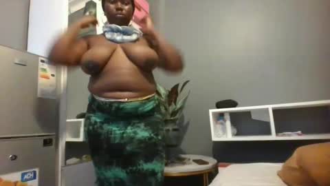 Lil stunner online show from January 15, 2025, 6:22 am
