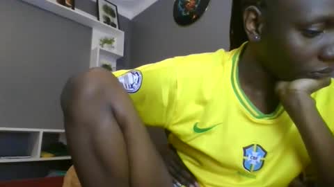 Snapshot of beautie699392 chatting on November 9, 2025, 9:13 pm Lil stunner online show from November 9, 2025, 9:13 pm