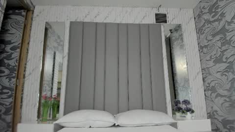 Snapshot of beautifulgirl4u_ chatting on June 22, 2026, 11:13 pm online show from June 22, 2026, 11:13 pm