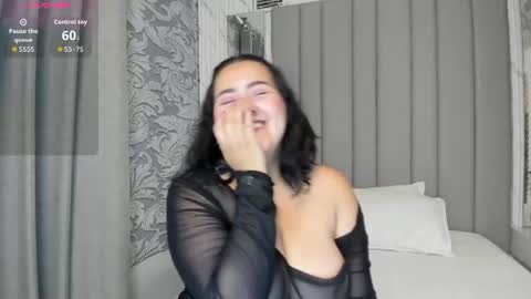 Snapshot of beautifulgirl4u_ chatting on July 30, 2026, 11:37 pm online show from July 30, 2026, 11:37 pm