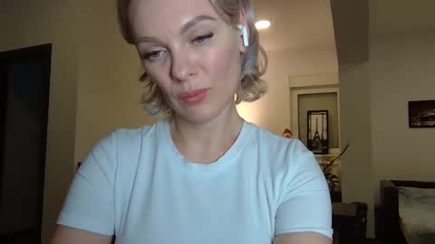Snapshot of beautifulkollettee chatting on December 28, 2024, 11:48 pm Beautifulkollette online show from December 28, 2024, 11:48 pm