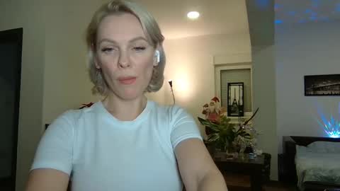 Snapshot of beautifulkollettee chatting on December 30, 2024, 10:55 pm Beautifulkollette online show from December 30, 2024, 10:55 pm