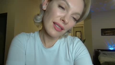 Snapshot of beautifulkollettee chatting on January 3, 2025, 11:01 pm Beautifulkollette online show from January 3, 2025, 11:01 pm