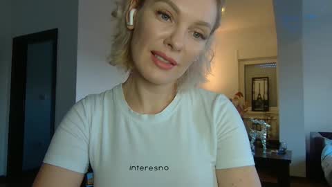 Snapshot of beautifulkollettee chatting on January 11, 2025, 12:40 pm Beautifulkollette online show from January 11, 2025, 12:40 pm