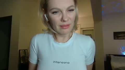 Snapshot of beautifulkollettee chatting on January 14, 2025, 7:32 pm Beautifulkollette online show from January 14, 2025, 7:32 pm