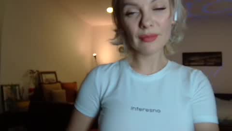 Snapshot of beautifulkollettee chatting on January 28, 2025, 7:32 pm Beautifulkollette online show from January 28, 2025, 7:32 pm