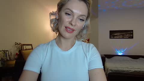 Snapshot of beautifulkollettee chatting on February 2, 2025, 9:45 pm Beautifulkollette online show from February 2, 2025, 9:45 pm