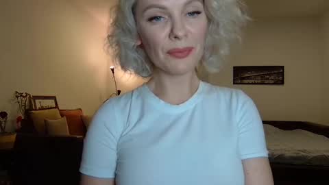 Snapshot of beautifulkollettee chatting on February 3, 2025, 10:11 pm Beautifulkollette online show from February 3, 2025, 10:11 pm