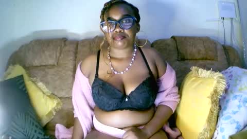 Snapshot of beautifulpeach2 chatting on December 7, 2024, 4:47 pm beautifulpeach2 online show from December 7, 2024, 4:47 pm