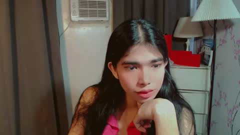 TRIXIE online show from February 13, 2026, 2:51 am