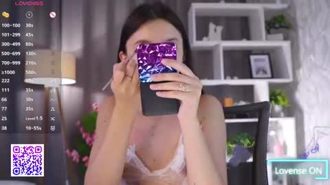 Polly  online show from June 20, 2026, 4:37 am