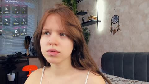 Snapshot of beauty_future chatting on January 27, 2025, 10:06 am Nicole online show from January 27, 2025, 10:06 am