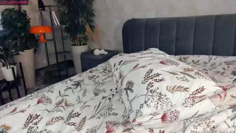 Snapshot of beauty_future chatting on February 16, 2025, 1:27 pm Nicole online show from February 16, 2025, 1:27 pm