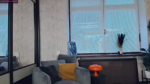 Snapshot of beauty_future chatting on February 20, 2025, 12:15 pm Nicole online show from February 20, 2025, 12:15 pm