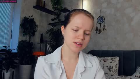 Snapshot of beauty_future chatting on March 8, 2025, 6:43 am Nicole online show from March 8, 2025, 6:43 am