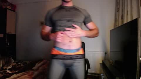 Snapshot of beauty_hard_beast chatting on September 23, 2025, 1:08 am Mia and Jake online show from September 23, 2025, 1:08 am