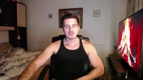 Snapshot of beauty_hard_beast chatting on October 10, 2025, 10:20 pm Mia and Jake online show from October 10, 2025, 10:20 pm
