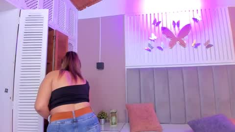 Chantall online show from February 13, 2025, 2:45 am