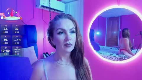 Snapshot of beauty_milf4 chatting on September 26, 2025, 11:36 am Chantall online show from September 26, 2025, 11:36 am