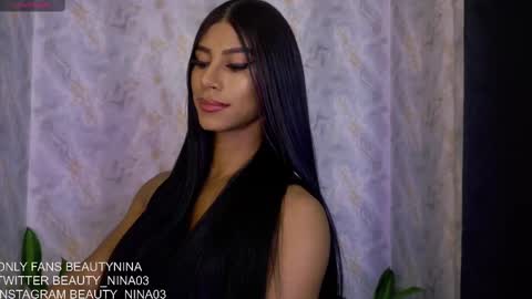 beauty_nina online show from October 8, 2025, 12:58 pm