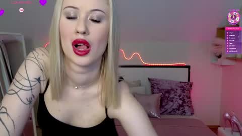 Snapshot of beauty_sashaxx chatting on April 29, 2026, 5:30 pm beauty Sasha online show from April 29, 2026, 5:30 pm