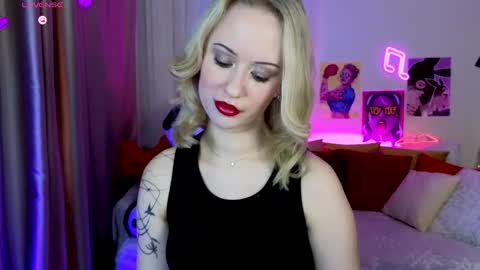 Snapshot of beauty_sashaxx chatting on May 11, 2026, 2:23 pm beauty Sasha online show from May 11, 2026, 2:23 pm