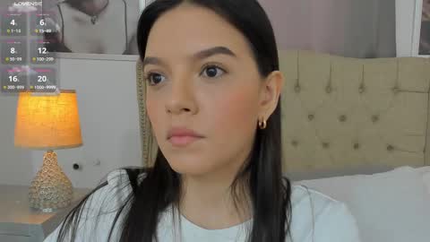 Ariana Reyes online show from March 4, 2025, 12:22 pm