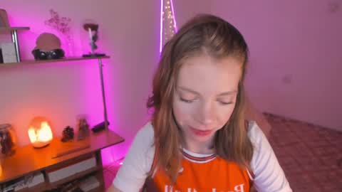 Eliise online show from January 18, 2025, 2:12 pm