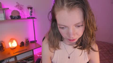 Eliise online show from January 24, 2025, 2:19 pm